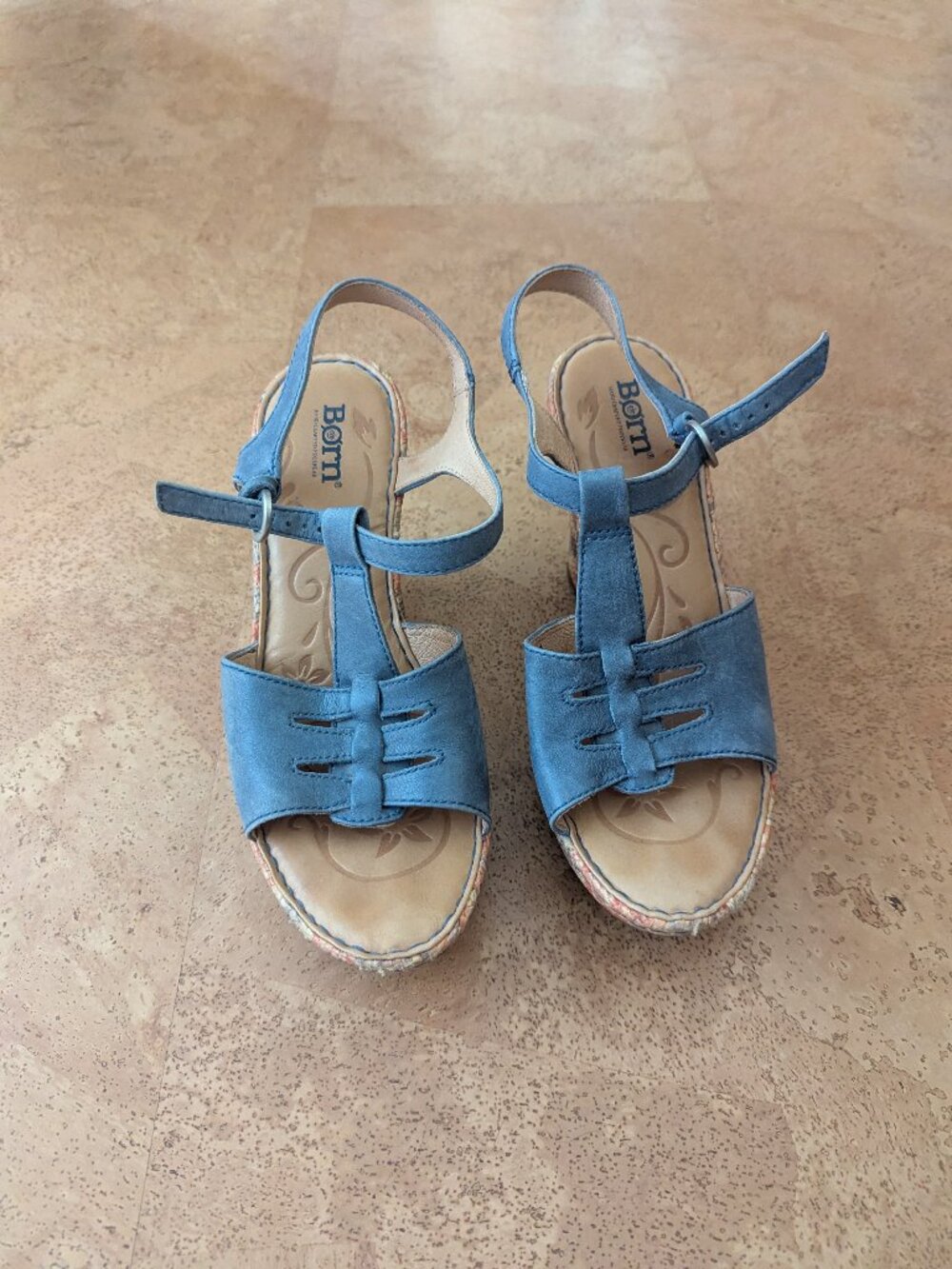 Born sandals size 8